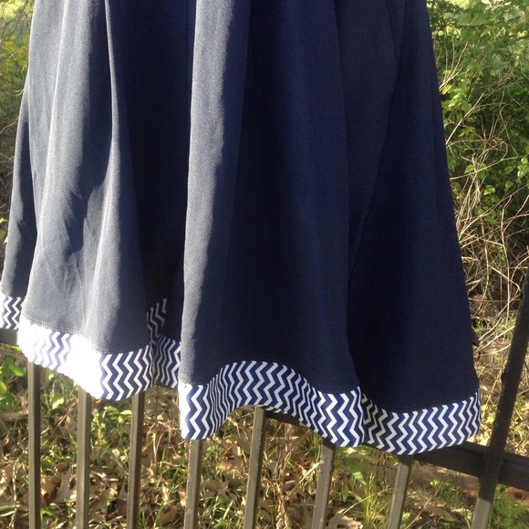 Gianni Bini navy chevron romper - Picture 2 of 5